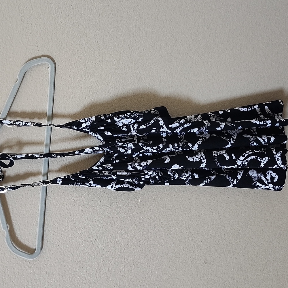 White house black market sleeveless blouse size XS